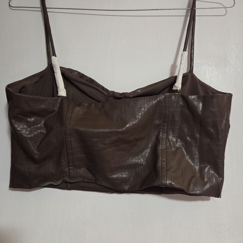 Express Brown Croc-Embossed Top - Picture 3 of 4